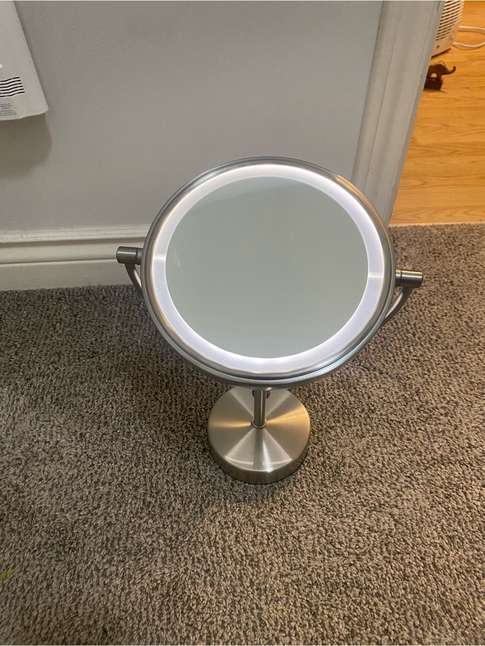 Stainless Steel Round Vanity Mirror in Silver - Picture 7 of 7